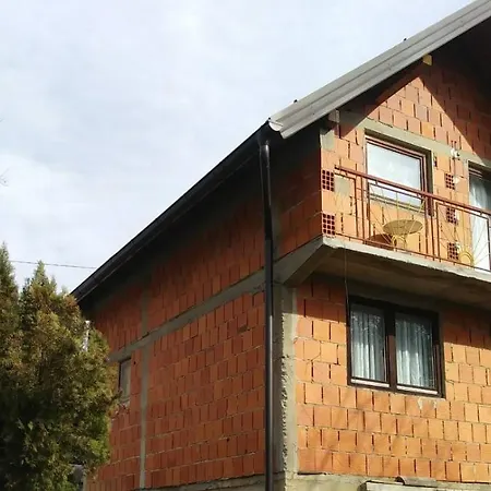 Vikendica * Visoko