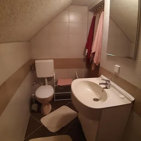 Vikendica Holiday home *